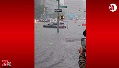 Nueva York se inunda tras las fuertes lluvias y declaran estado de emergencia