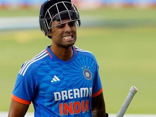 T20 World Cup 2024: Suryakumar Yadav Suffers Injury Scare Ahead of India vs Afghanistan Super 8 Clash