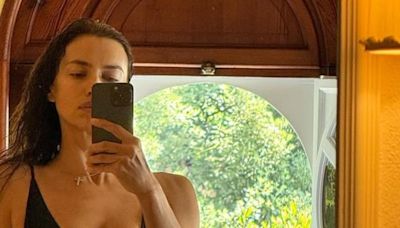 Irina Shayk faz selfie de biquíni ao curtir férias na Itália; veja fotos