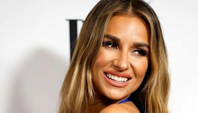 Fans Shower Jessie James Decker With Praise Over Vulnerable Bikini Snaps