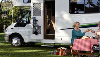 Unerlaubtes Parken und tonnenweise Müll - Wohnmobil-Besitzer müllen Dänemark zu - Einheimischen stinkt's