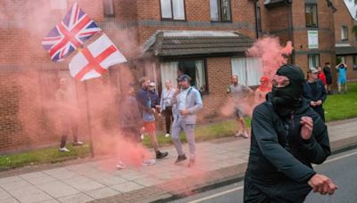 Ocho personas arrestadas durante la última protesta en el Reino Unido tras apuñalamientos fatales