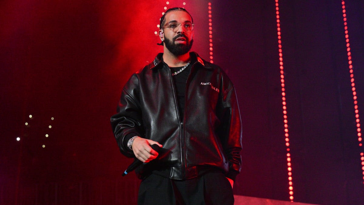 Whoa! Drake's Toronto Home Is Back in the News Again and It's Not Good