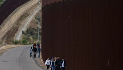 Joe Biden firmará una orden ejecutiva para limitar la entrada diaria de inmigrantes en la frontera con México