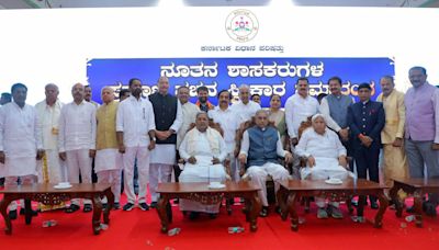 17 newly-elected MLCs sworn-in at Vidhana Soudha - Star of Mysore