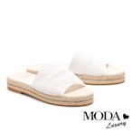 拖鞋 MODA Luxury 簡約民俗風飛織草編厚底拖鞋－白