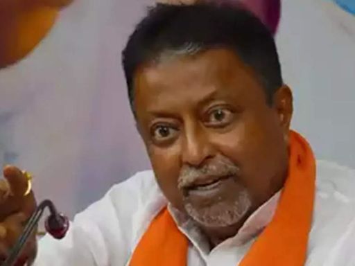 TMC leader Mukul Roy critical after head injury | India News - Times of India