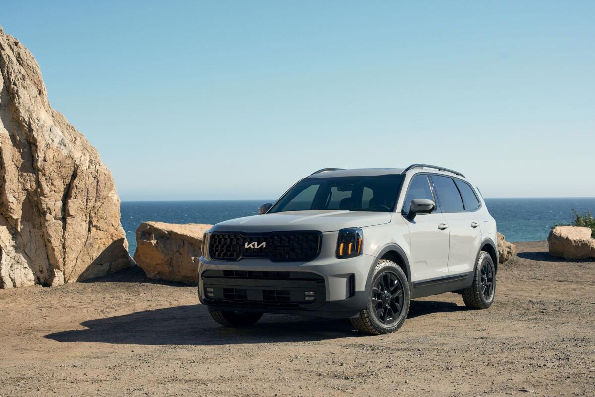 Standard safety features make 2024 Kia Telluride close to driverless