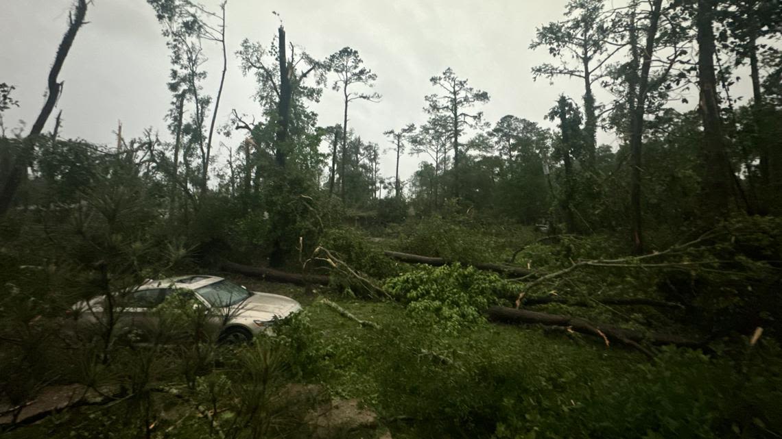 Storm-related death reported near Tallahassee as possible tornadoes move through