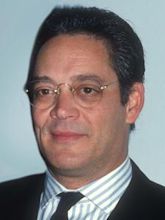 Raul Julia