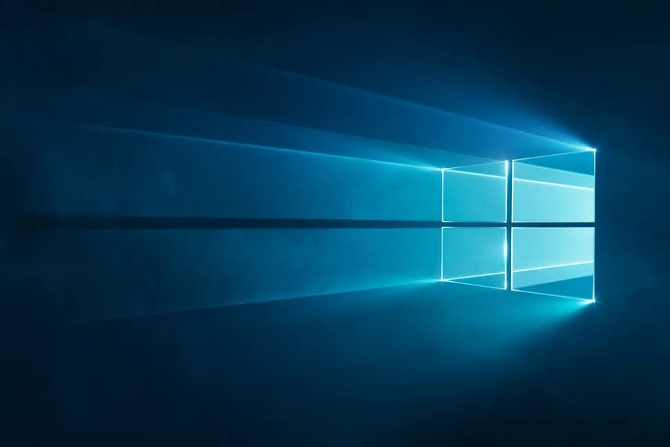 Windows 10, the background image is a real photo and created in a unique way, you know?