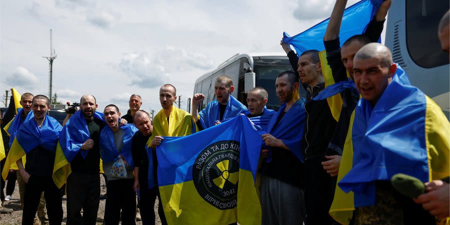 Ukrainian POWs returning from Russian captivity — SBU video