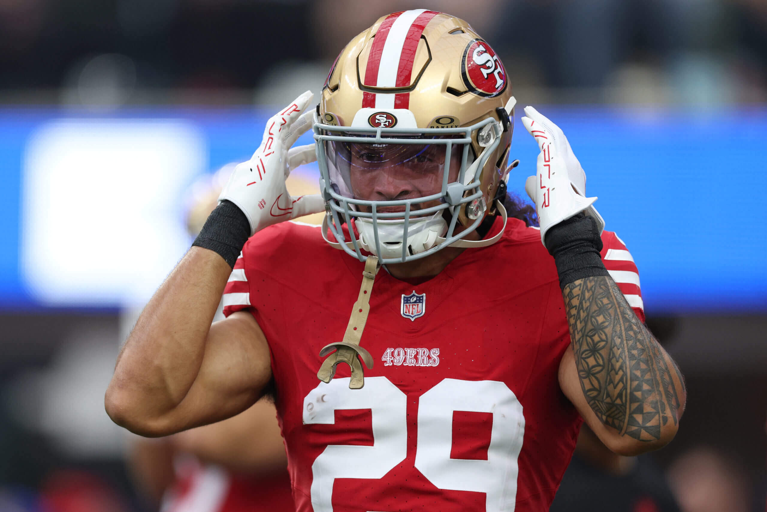 49ers' Talanoa Hufanga has gleaned key insights watching practice with GM John Lynch