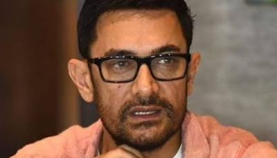 Aamir Khan Visits Mahatma Gandhi's Ashram In Sevagram, Talks About Bapu's 'Great Influence' On Him