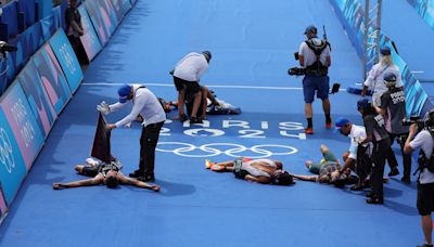 Crónica de un triatlón polémico en los Juegos Olímpicos de Paris 2024: nadar en el Sena bajo amenaza de contaminación y una largada a medias