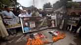 Protestas multitudinarias en Pakistán por la quema del Corán en Suecia