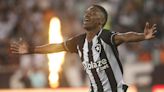 Jeffinho controla infecção em hospital e deve voltar ao Botafogo antes do previsto