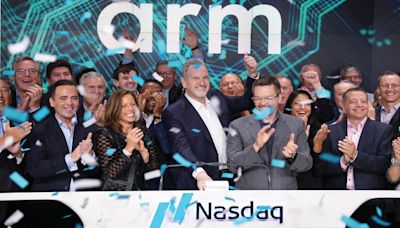 AI Chip Leader Arm Stock Plunges 31%, Is It A Buy Right Now?