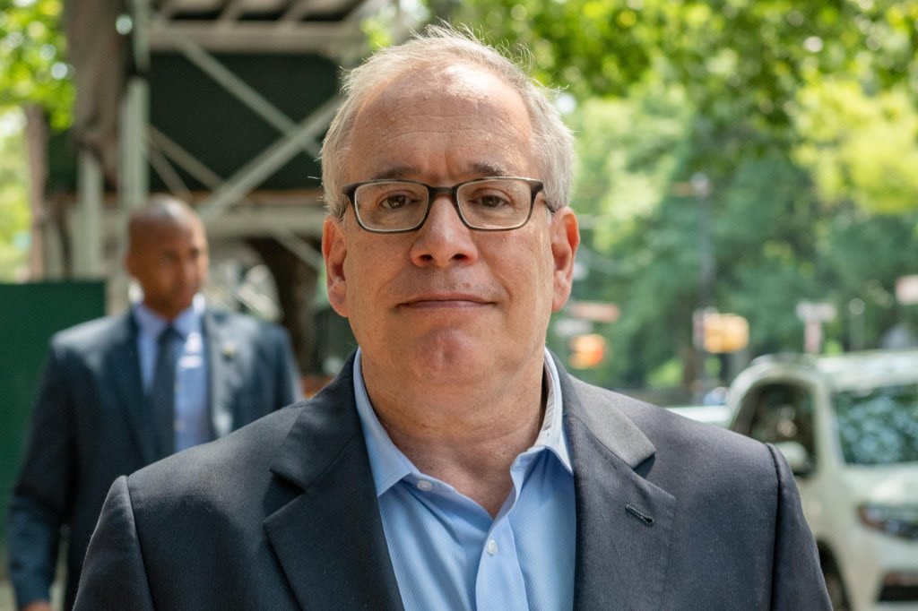 With sizable fundraising haul, Scott Stringer appears primed to challenge Adams with mayoral run