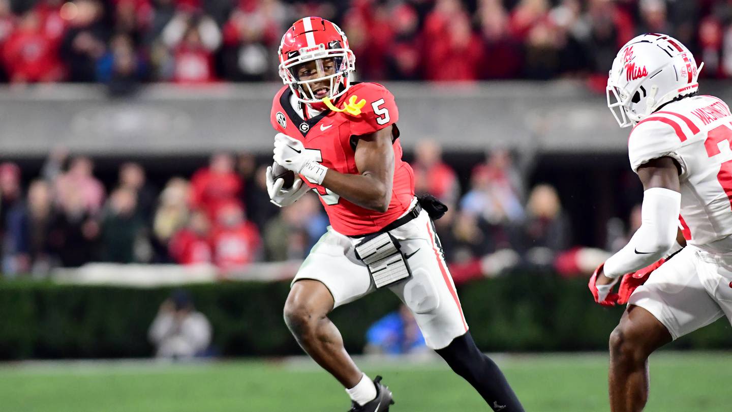 Georgia dismisses WR Rara Thomas after arrest on multiple charges