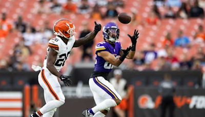 Browns Place CB Myles Harden on IR; Sign LB Michael Barrett