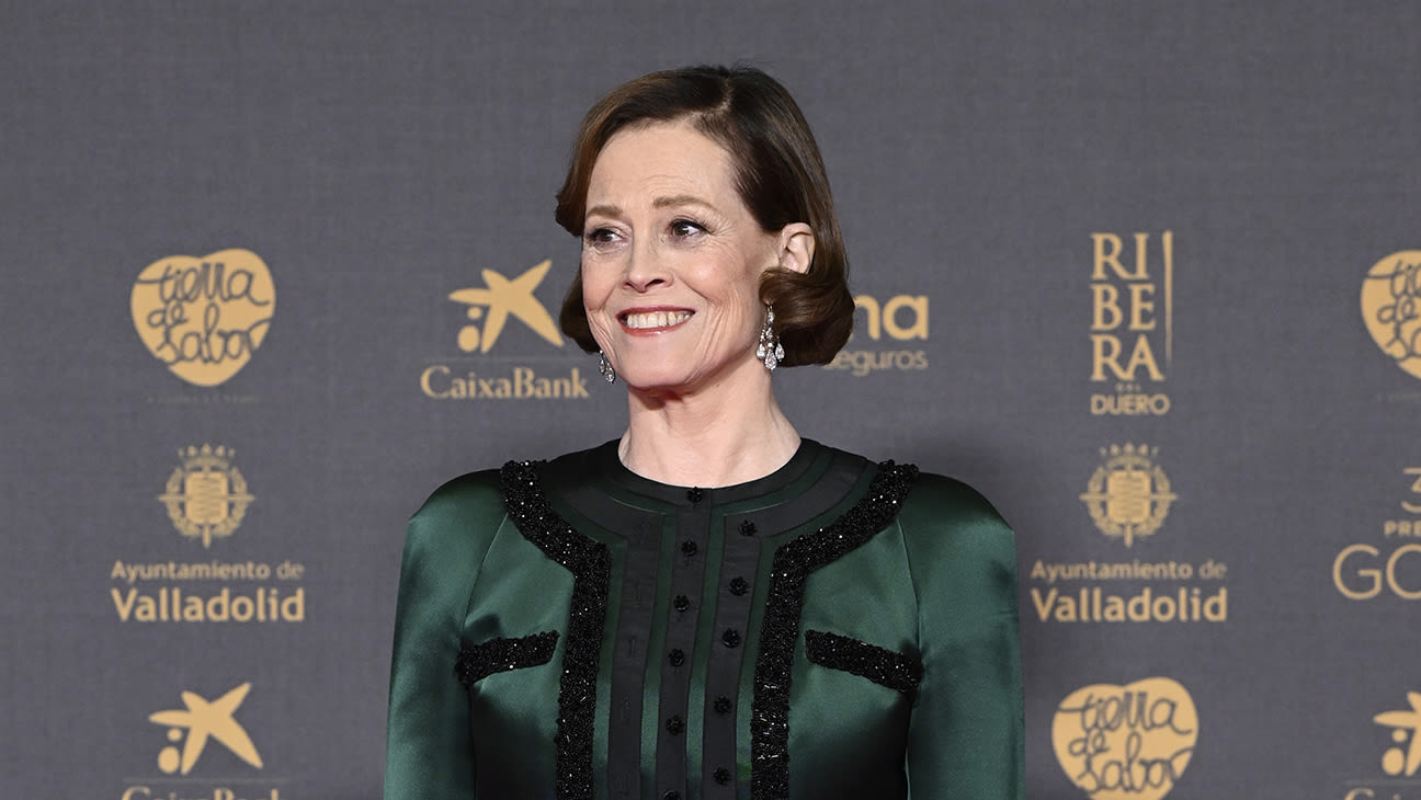 ‘Star Wars’: Sigourney Weaver in Talks to Join ‘The Mandalorian & Grogu’