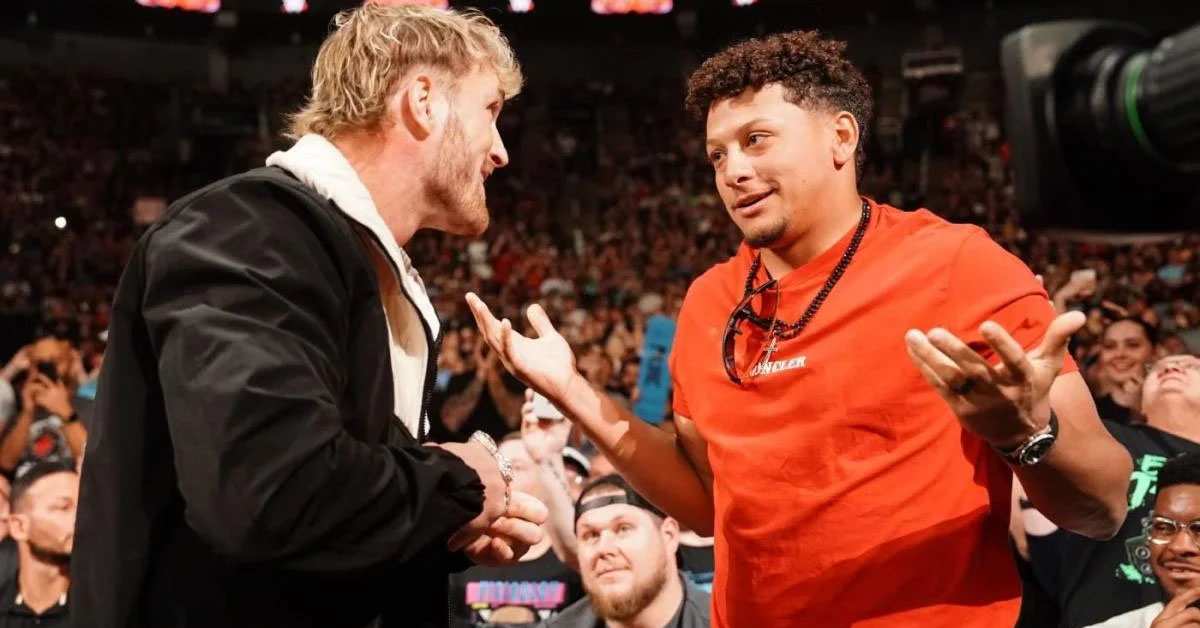 Chiefs' Mahomes Receives 'Open Invitation' From WWE Legend