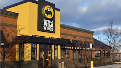 All-you-can-eat wings deliver traffic spike for Buffalo Wild Wings