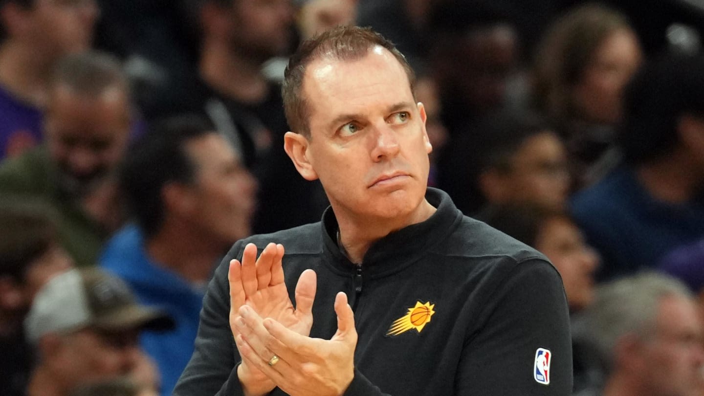 Suns 'Patiently' Approaching Frank Vogel Decision