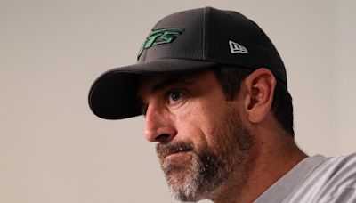 Reportes indican que Aaron Rodgers faltó al entrenamiento de los Jets por ir a un retiro de ayahuasca - El Diario NY