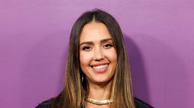 Jessica Alba Reveals Her Brilliant Strategy To Get Her Teen off Devices & Our Jaws Are on the Floor