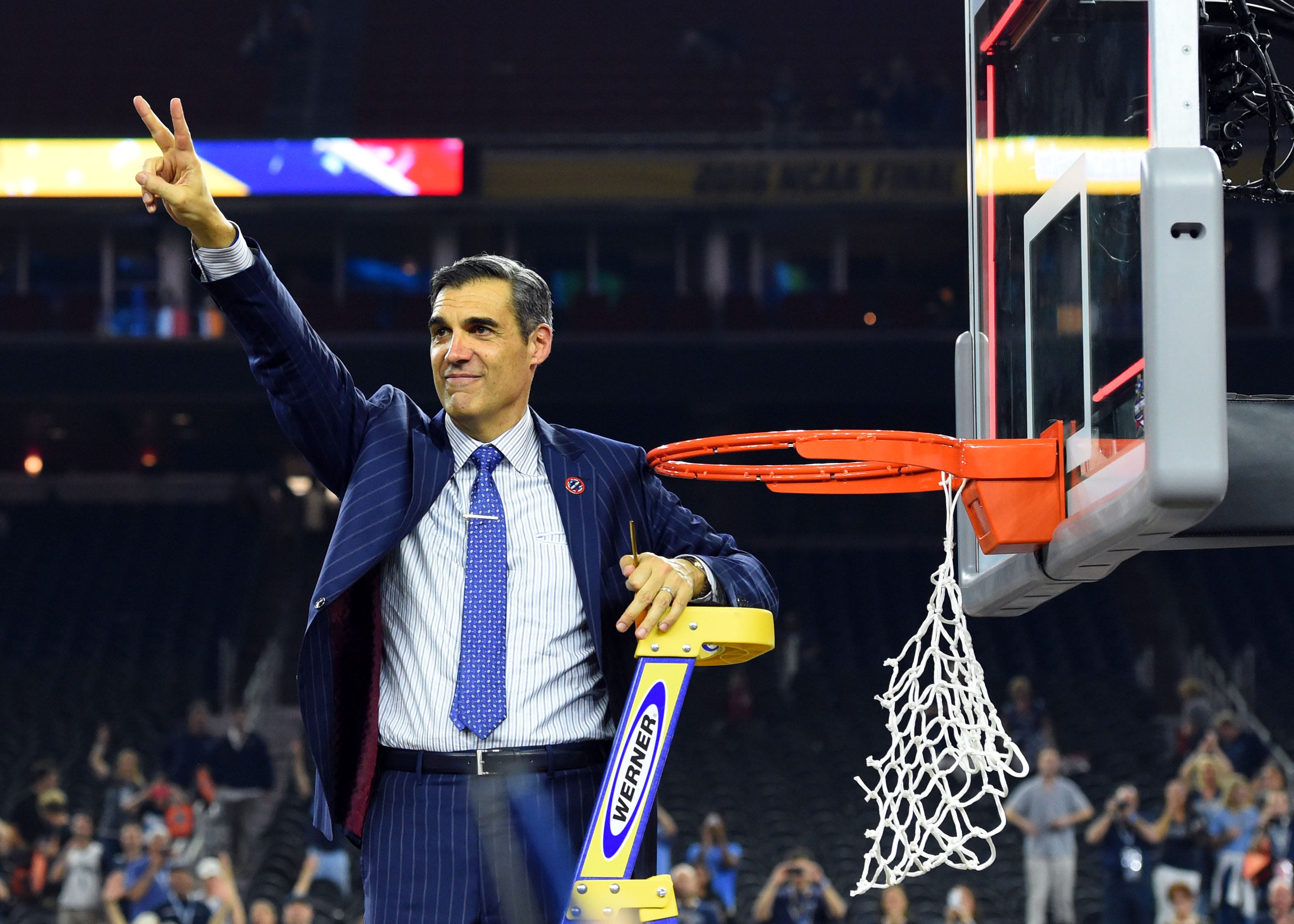 Jay Wright praises reunion of former Villanova players with Knicks