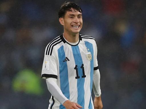 La joya de la Selección Argentina que busca incorporar el Aston Villa de Dibu Martínez