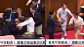 VIDEO: Diputado roba proyecto de ley y sale corriendo en Taiwán