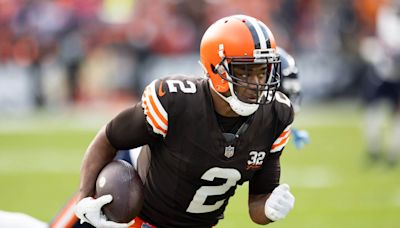 Amari Cooper agrees to restructured contract with Browns, reports to training camp