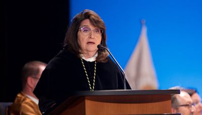 La rectora de la UA, Amparo Navarro, anuncia su intención de presentarse a la reelección