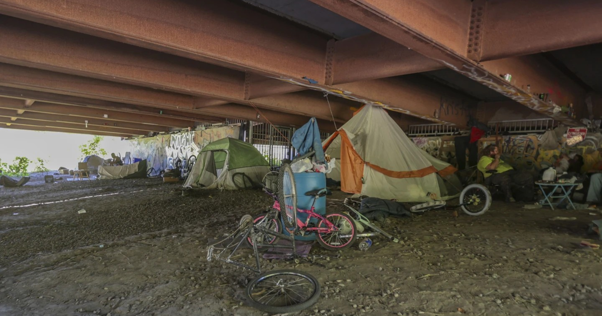 Fargoans find community in homeless encampment under downtown bridge