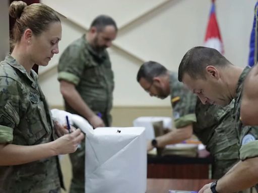 La participación electoral del Ejército en las elecciones europeas: el 75% de los militares desplegados en misiones internacionales ya han votado por correo