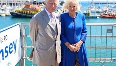 King samples a glass of ‘Charles’ ale on trip to Guernsey