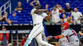 Slugger cubano regresa a los jardines en busca de mayor ofensiva, pero los Marlins lo tendrán bajo férrea vigilancia