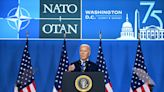 Analizamos los gestos de Biden durante su rueda de prensa en la OTAN: esto revela su lenguaje corporal