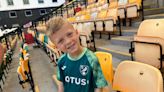 Fans visit Carrow Road to watch Canaries train