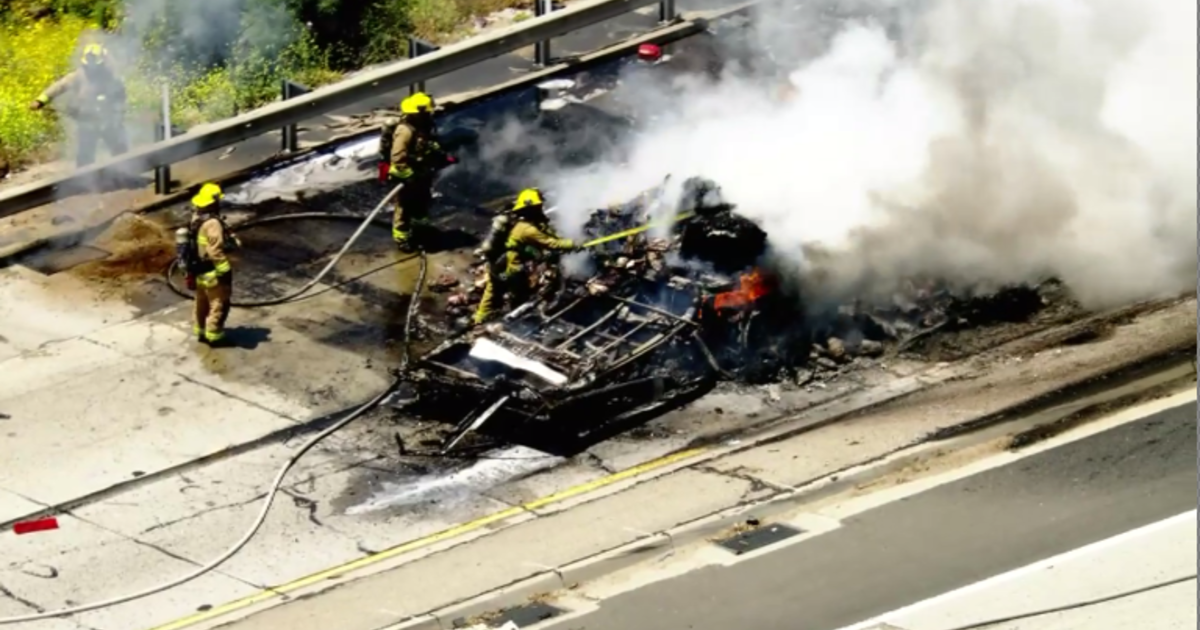 1 critically burned after big rig crash in Granada Hills