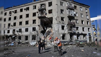 1 Dead, Baby Among 9 Injured In Ukraine Post Office Bombing