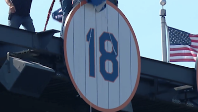 SEE IT: Mets officially unveil Darryl Strawberry’s No. 18 in rafters at Citi Field