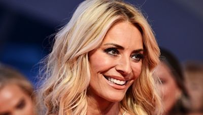 Tess Daly blows us away in form-fitting shimmer dress