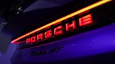 Porsche retira miles de unidades de coches eléctricos por un problema de baterias