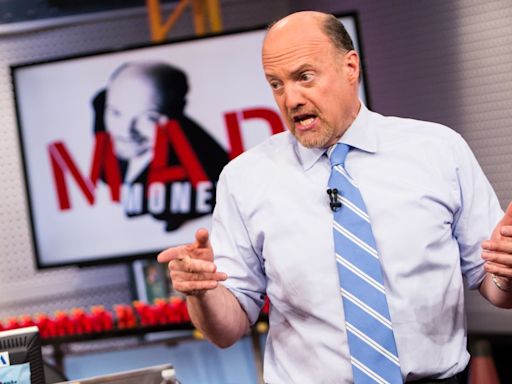 Cramer's week ahead: Earnings from Home Depot, Alibaba, Walmart