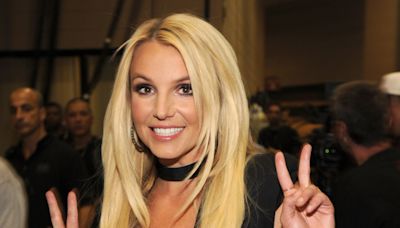 Britney Spears deletes post slamming Halsey