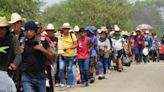 “Inhumano e ilegal” cierre de frontera de EU que ordena Biden; 6 caravanas migrantes han cruzado Oaxaca